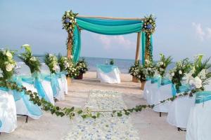 Decoração-de-casamentos-na-praia-com-fotos4
